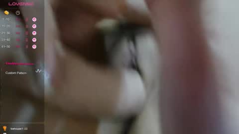 Snapshot of xxxlola_ chatting on October 25, 7:52 pm Lola online show from October 25, 7:52 pm