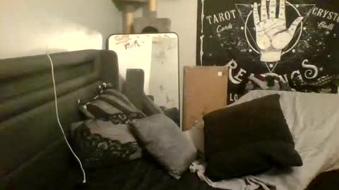 Misti online show from December 2, 9:47 am