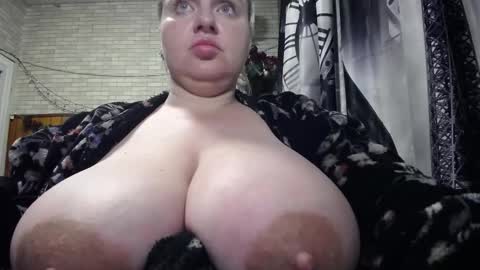 Lana online show from January 8, 4:42 pm