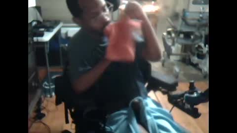 xxxonwheelz online show from November 6, 1:28 am