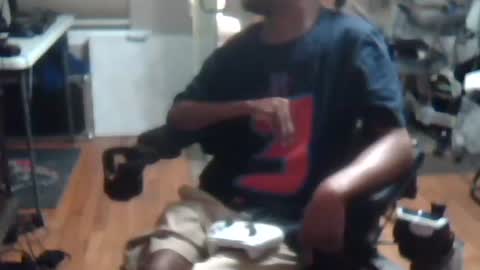 xxxonwheelz online show from December 15, 1:54 am