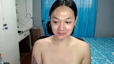 Melissa online show from June 6, 2:27 am
