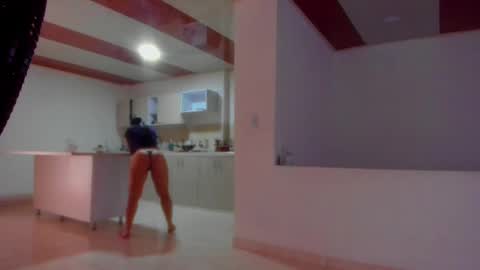 xxxtatianabustyxxx online show from February 12, 2:10 pm