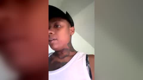 Snapshot of xxxtrendy chatting on July 23, 7:12 pm xxxtrendy online show from July 23, 7:12 pm