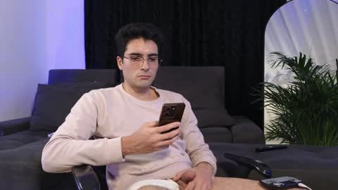 July and Fer online show from January 16, 9:37 am