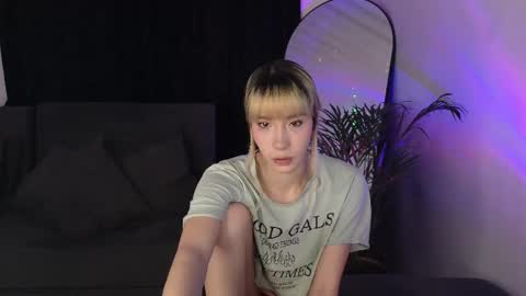 July and Fer online show from September 13, 10:04 am