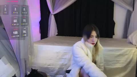 Snapshot of xxxvandersexxx chatting on June 17, 10:17 am July and Fer online show from June 17, 10:17 am