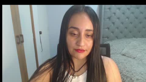 Snapshot of xxxvenus888 chatting on March 9, 7:45 am Lunhaa   online show from March 9, 7:45 am