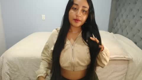 Snapshot of xxxvenus888 chatting on October 1, 9:48 am Lunhaa   online show from October 1, 9:48 am