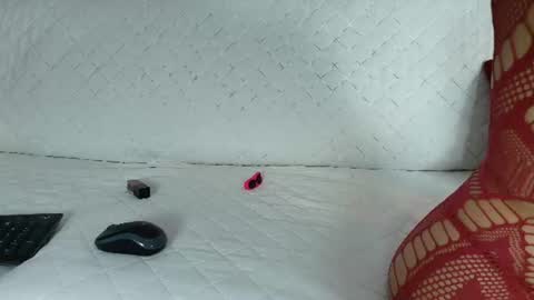 Lil Luna online show from June 30, 3:29 am
