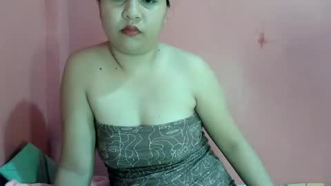 Snapshot of xxyummiee_69xx chatting on May 20, 6:47 pm jane online show from May 20, 6:47 pm