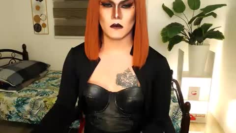 QueenMarina online show from April 25, 2:25 am