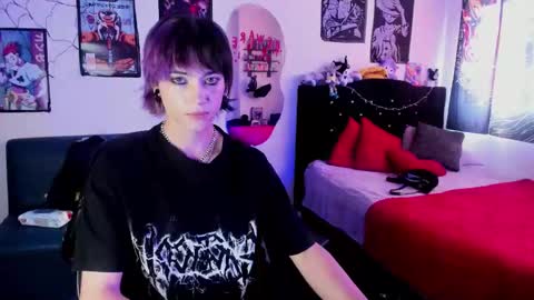 xzerox_ online show from February 14, 5:21 pm