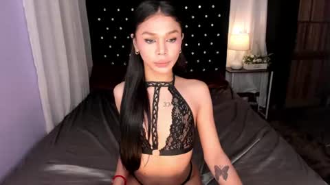 Snapshot of y0unggoddess69xxx chatting on June 20, 6:44 pm y0unggoddess69xxx online show from June 20, 6:44 pm