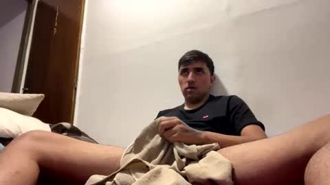 Snapshot of y0ungwithbrowndick chatting on May 16, 7:34 pm BROWN DICK online show from May 16, 7:34 pm