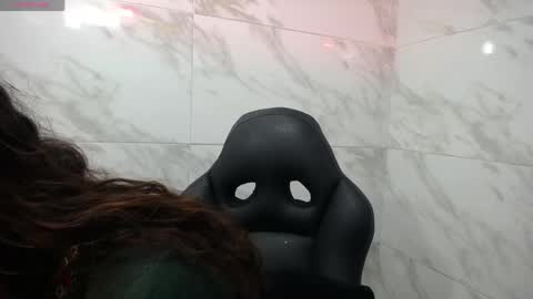 Snapshot of yaazhini457034 chatting on May 28, 12:13 pm yazhini online show from May 28, 12:13 pm