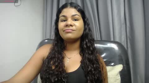 Snapshot of yaazhini457034 chatting on June 4, 12:33 pm yazhini online show from June 4, 12:33 pm
