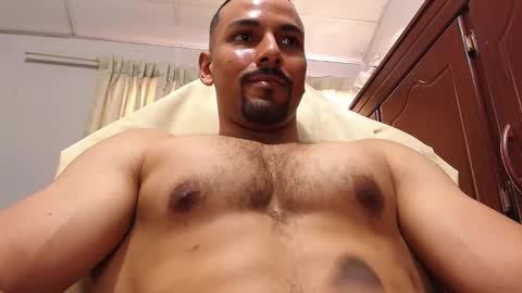  Yago Fox  online show from February 28, 6:31 pm