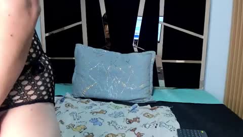 Snapshot of yahaira__ chatting on November 18, 2:54 pm Yahaira online show from November 18, 2:54 pm