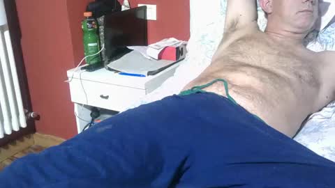 Snapshot of yahe2010 chatting on May 12, 11:24 pm grillino online show from May 12, 11:24 pm