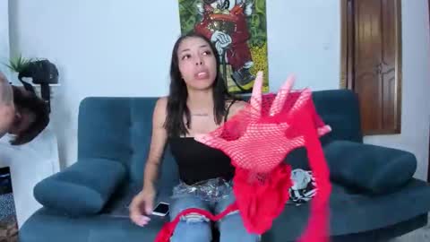 Snapshot of yake_elizabeth chatting on June 2, 7:27 pm yake elizabeth online show from June 2, 7:27 pm