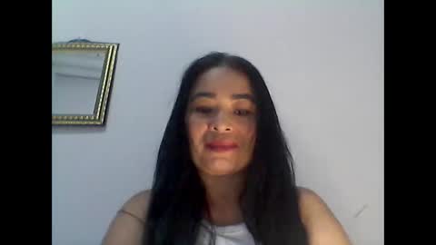 Snapshot of yakissmit chatting on February 5, 3:44 am yakissmit online show from February 5, 3:44 am