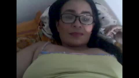 Snapshot of yakissmit chatting on May 13, 8:06 pm yakissmit online show from May 13, 8:06 pm