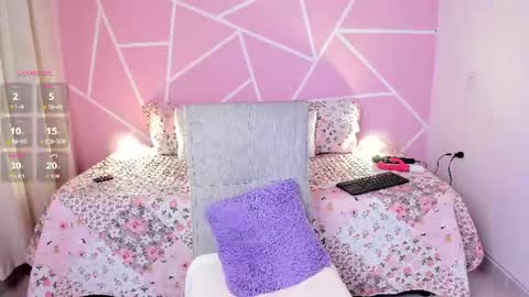 Yakeline online show from June 26, 11:25 am