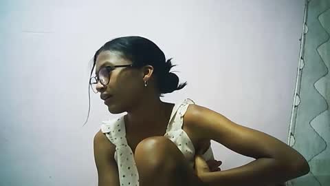 Snapshot of yalane chatting on November 12, 7:03 pm yalane online show from November 12, 7:03 pm