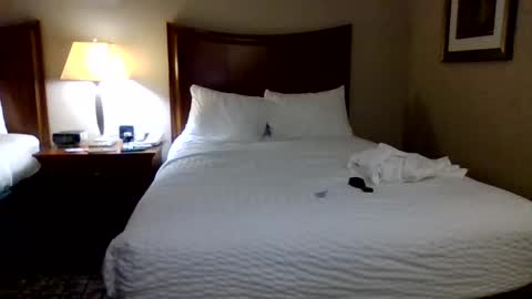 Snapshot of yallfavoritecouple chatting on March 21, 7:35 am YallFav0rit3couple online show from March 21, 7:35 am