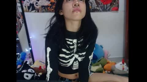 Snapshot of yami_star chatting on May 24, 2:38 am yami online show from May 24, 2:38 am