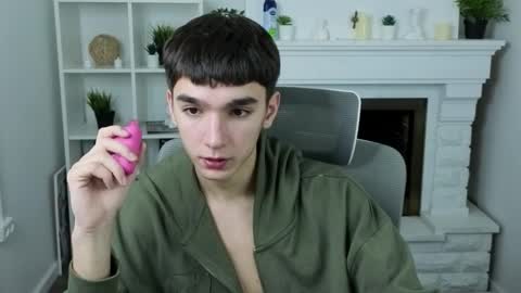 yamitwink online show from November 12, 8:41 pm