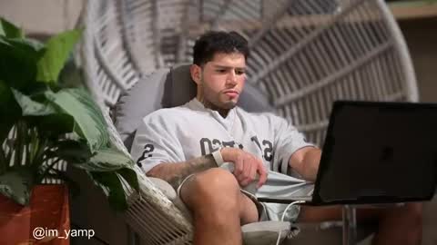 yamp sambrano online show from April 28, 2:38 am