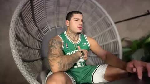 Snapshot of yamp_bigcock chatting on July 28, 4:19 am yamp sambrano online show from July 28, 4:19 am