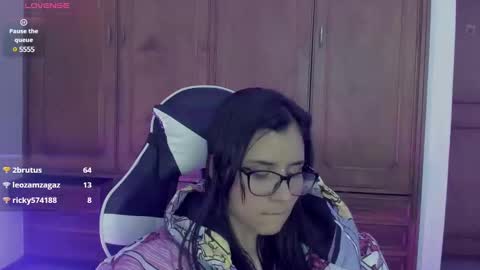 Snapshot of yan_nyan chatting on December 12, 3:54 am yan_nyan online show from December 12, 3:54 am