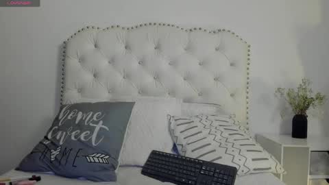 yan_nyan online show from April 3, 8:51 pm