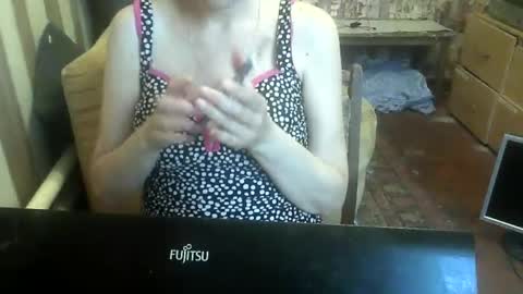 Snapshot of yanafiesta chatting on July 28, 4:39 pm yanafiesta online show from July 28, 4:39 pm