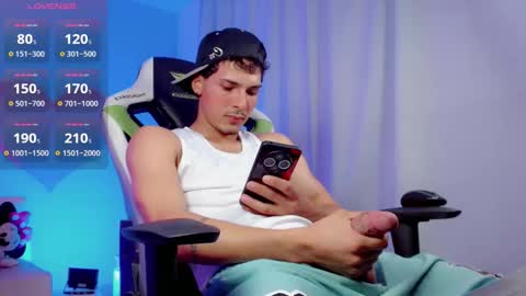 DANILO P online show from October 7, 7:00 pm