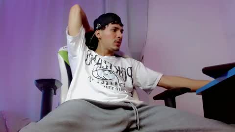 DANILO P online show from October 13, 8:36 am