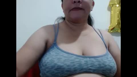 Snapshot of yann40247 chatting on January 26, 5:34 am yann40247 online show from January 26, 5:34 am