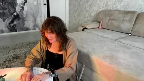 Snapshot of yannyyumy chatting on May 25, 8:31 am Yanny online show from May 25, 8:31 am