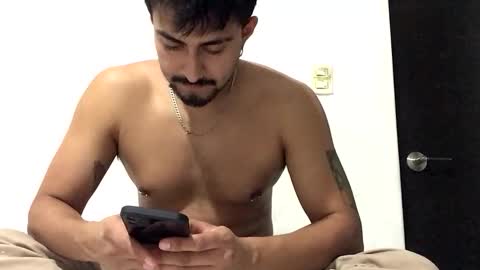 Snapshot of yanose117 chatting on October 22, 4:35 am Jony online show from October 22, 4:35 am