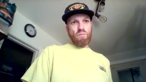 Snapshot of yansans677481768 chatting on December 16, 7:35 am yansans677481768 online show from December 16, 7:35 am