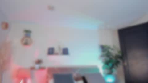 Snapshot of yarirose chatting on June 15, 3:47 pm Yary online show from June 15, 3:47 pm