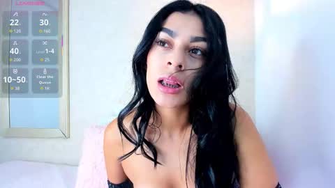 Snapshot of yasiir_0229 chatting on October 23, 4:45 am Yasiir online show from October 23, 4:45 am