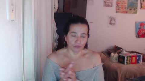 yasmin_love85 online show from December 2, 5:19 pm