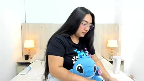 Yasmin Ortiz online show from March 5, 3:24 am