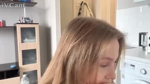 Snapshot of yasminalouf chatting on February 26, 1:10 pm yasmina online show from February 26, 1:10 pm