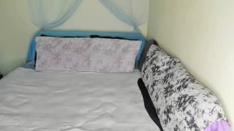 Yasmina online show from June 3, 3:17 pm
