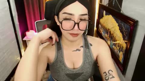 yassiered online show from December 23, 1:14 am